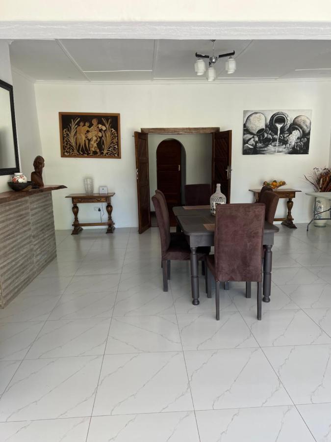 Mukala Lodge Lusaka Bagian luar foto