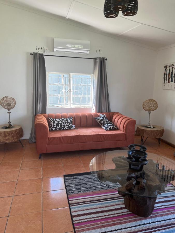 Mukala Lodge Lusaka Bagian luar foto